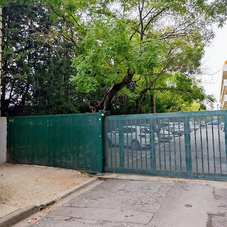 Provencal-Style Apartment エクス＝アン＝プロヴァンス エクステリア 写真