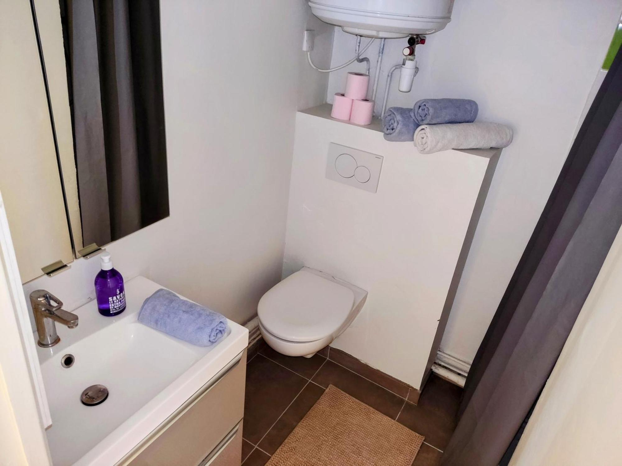 Provencal-Style Apartment エクス＝アン＝プロヴァンス エクステリア 写真