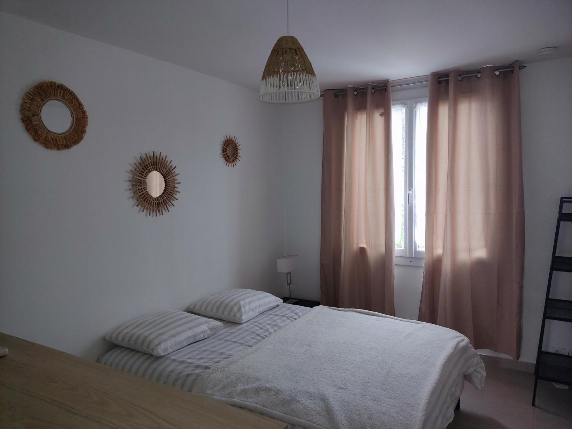 Provencal-Style Apartment エクス＝アン＝プロヴァンス エクステリア 写真