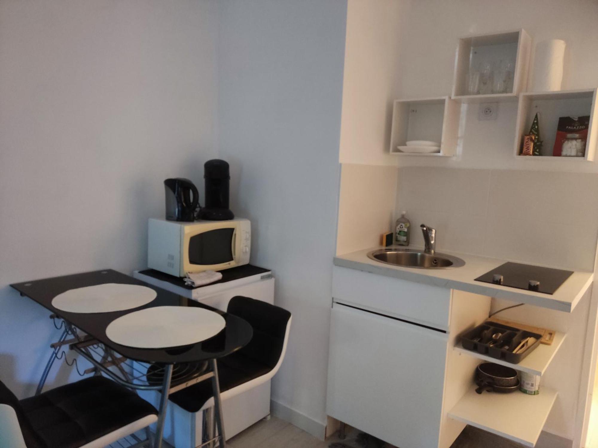 Provencal-Style Apartment エクス＝アン＝プロヴァンス エクステリア 写真