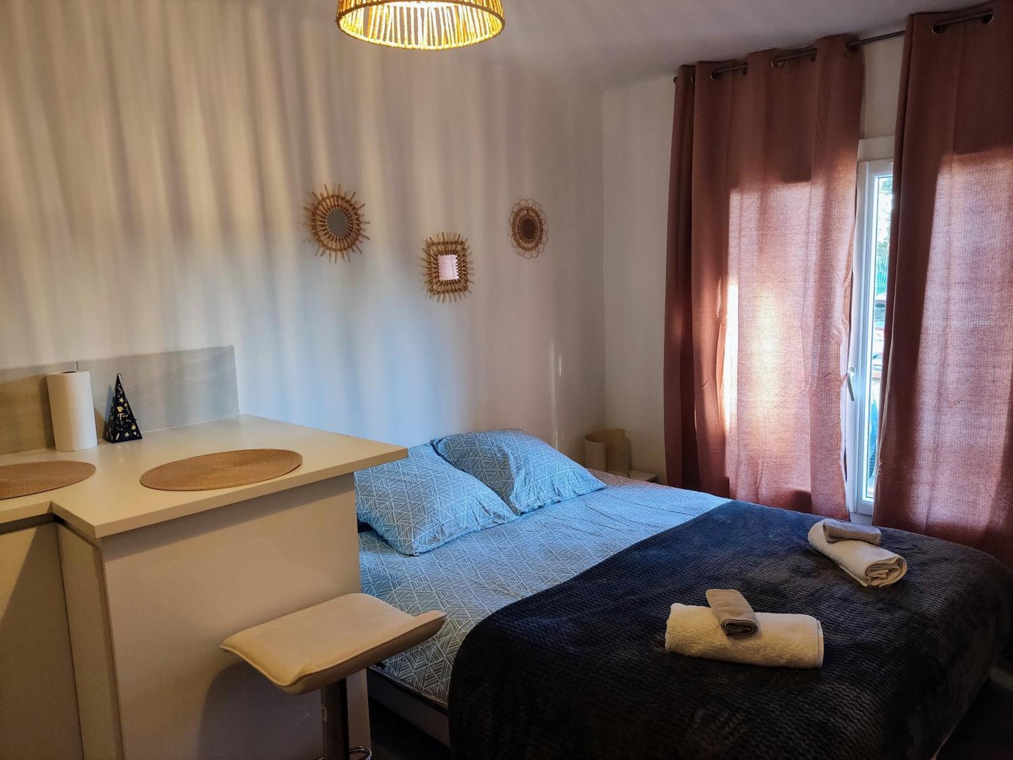 Provencal-Style Apartment エクス＝アン＝プロヴァンス エクステリア 写真