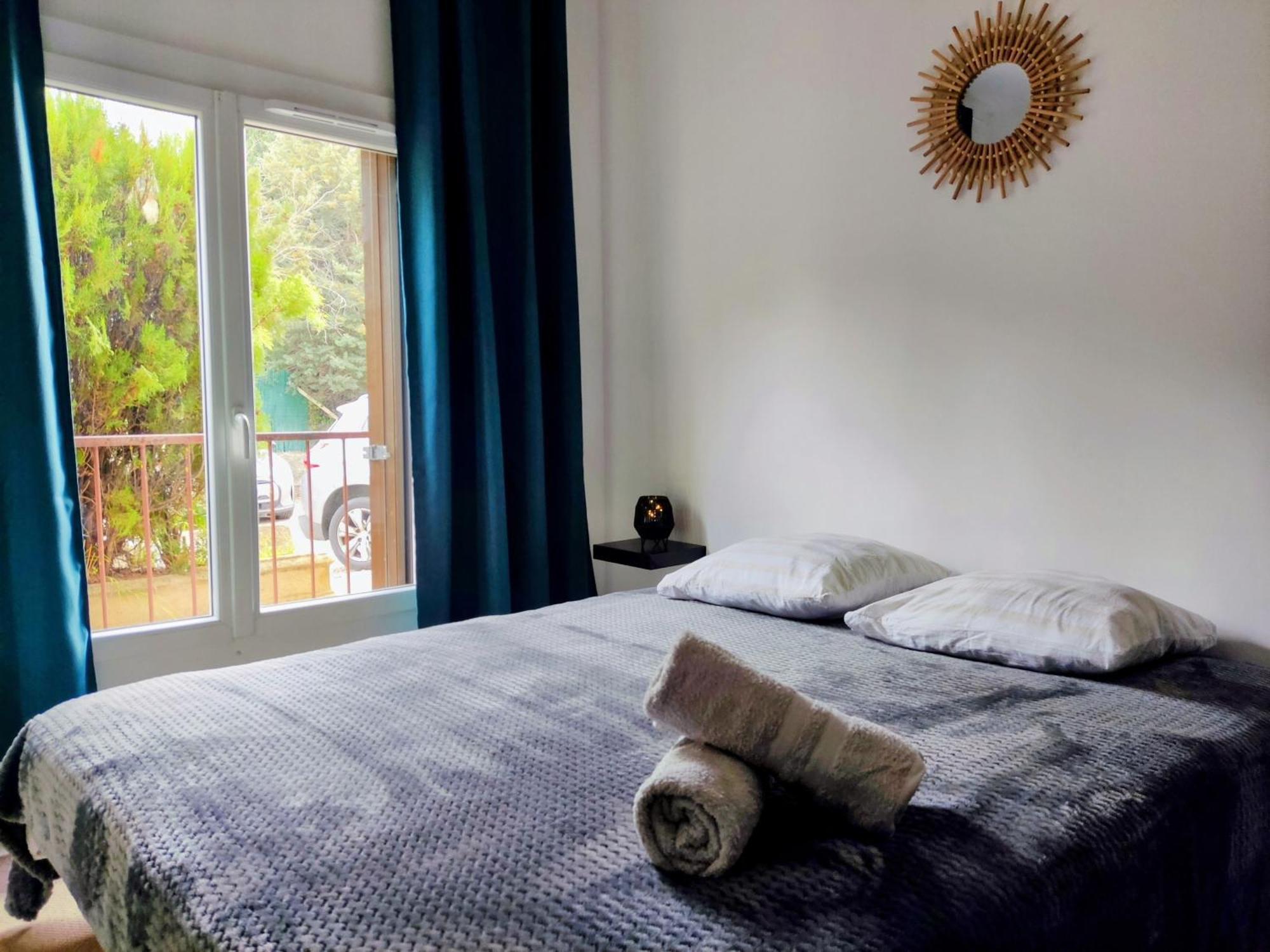 Provencal-Style Apartment エクス＝アン＝プロヴァンス エクステリア 写真