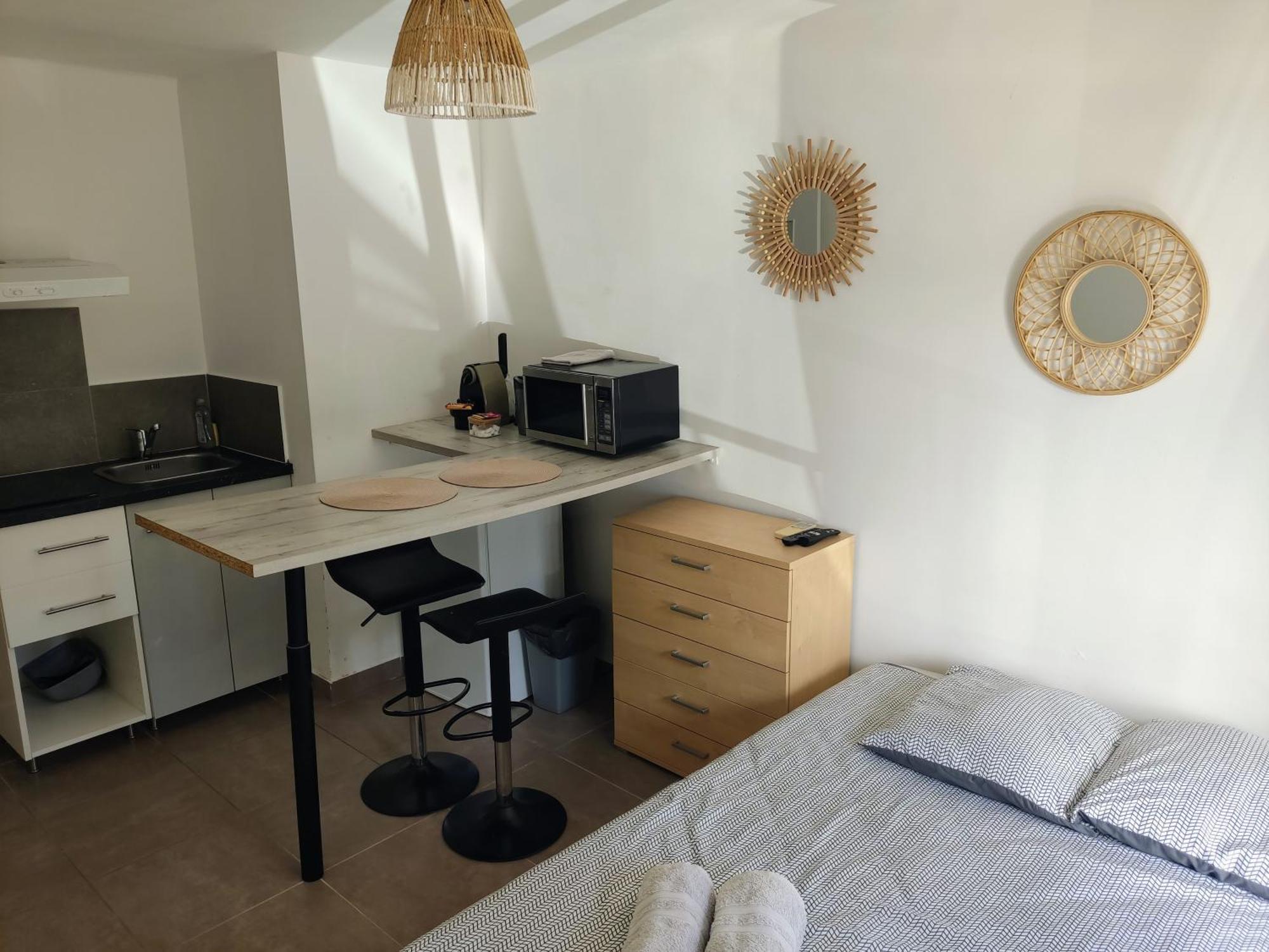 Provencal-Style Apartment エクス＝アン＝プロヴァンス エクステリア 写真