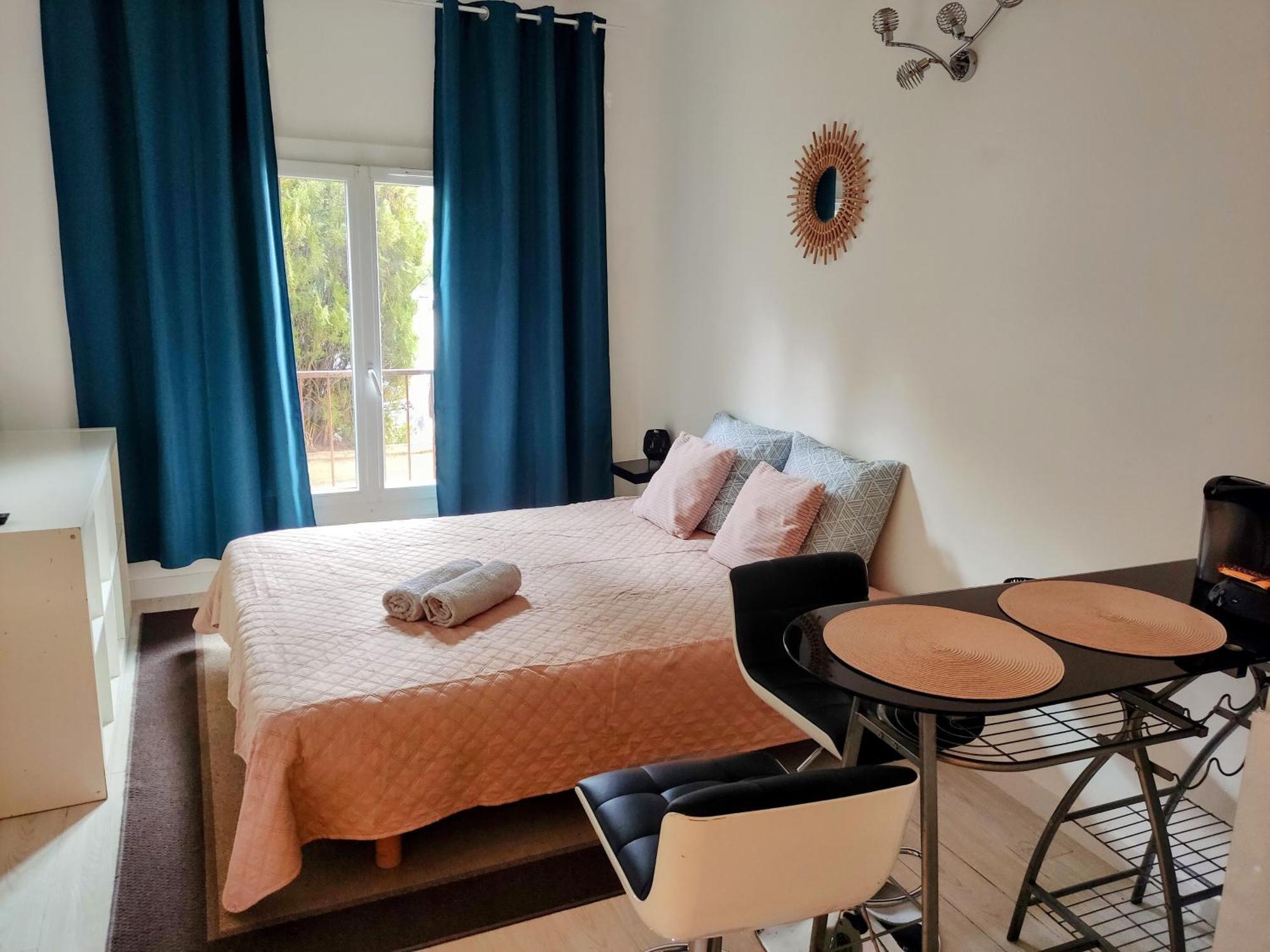 Provencal-Style Apartment エクス＝アン＝プロヴァンス エクステリア 写真