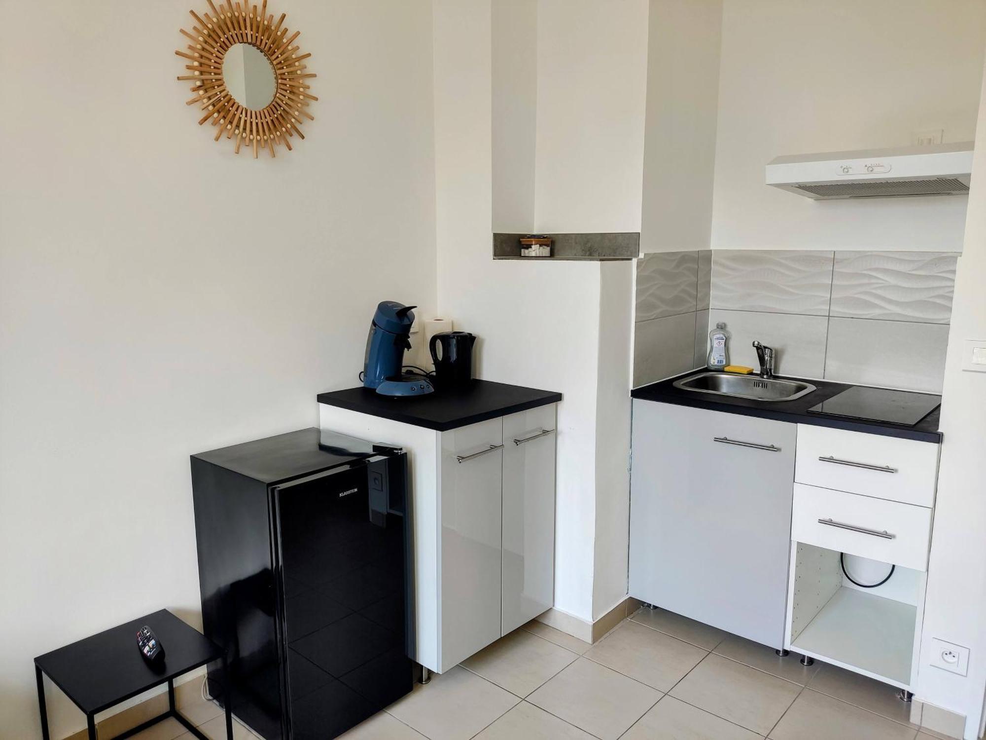 Provencal-Style Apartment エクス＝アン＝プロヴァンス エクステリア 写真