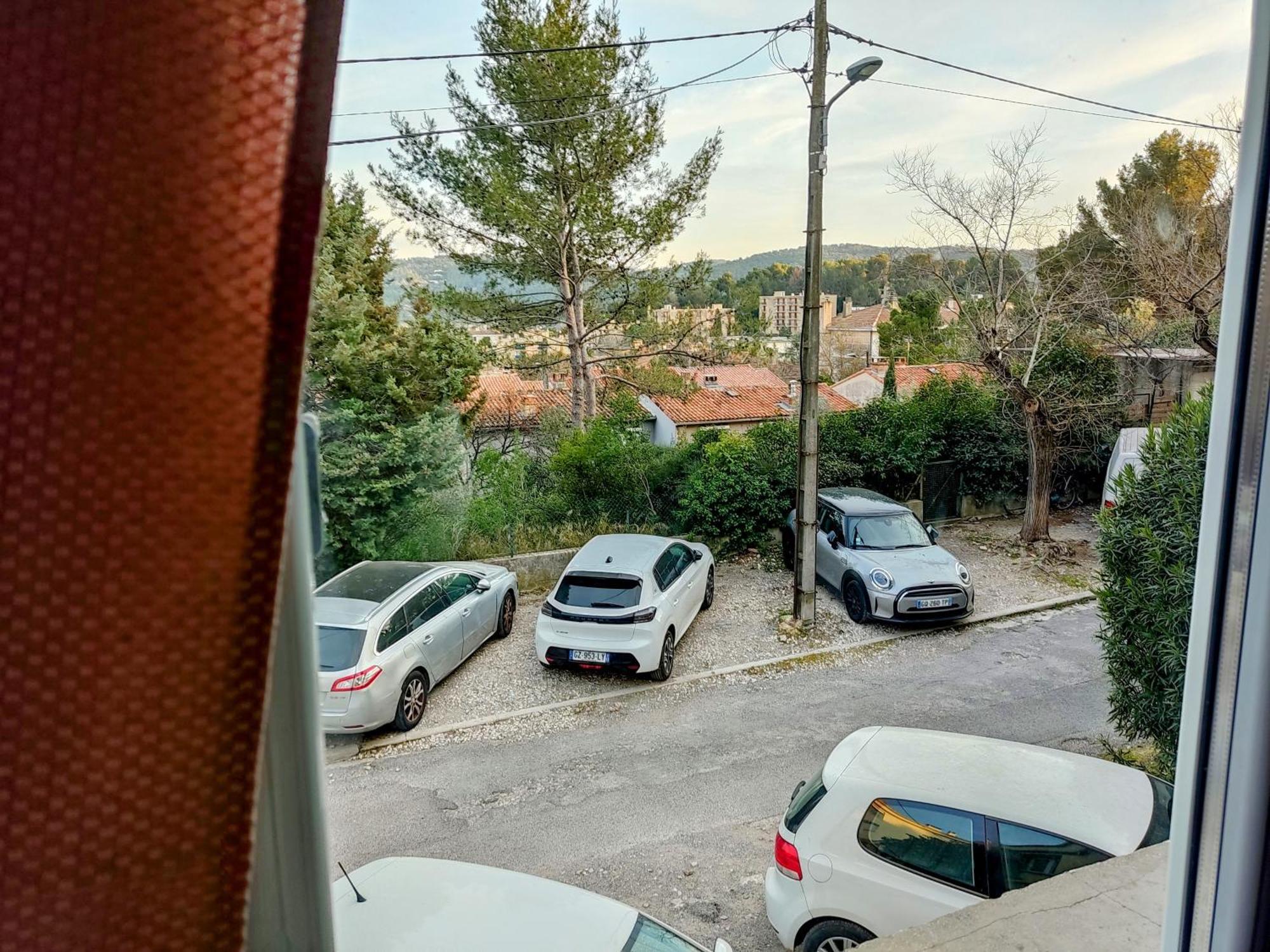 Provencal-Style Apartment エクス＝アン＝プロヴァンス エクステリア 写真